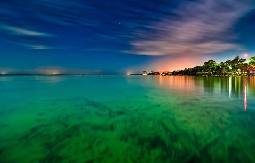 Cancún, México - 40 Actividades Divertidas 32 Que hacer en Cancún, México - Excursiones a Bacalar y la Laguna de los siete colores