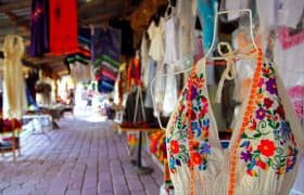 Qué hacer en Puerto Morelos, México – Visita al mercado de artesanías
