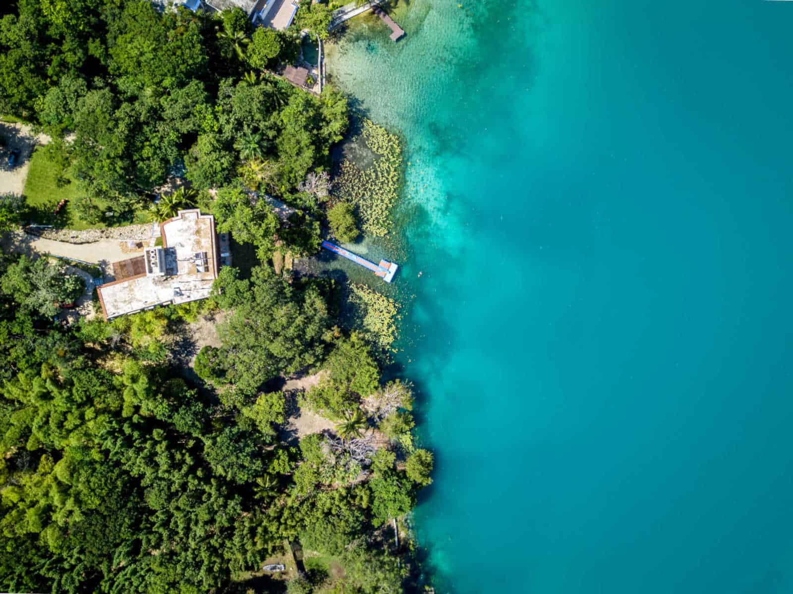 Bacalar and the lagoon of seven colors