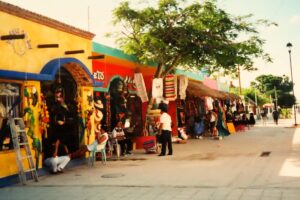 Attractions in Playa del Carmen - Quinta Avenida years ago
