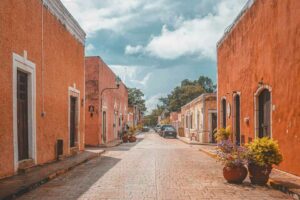 Calzada de los Frailes, Yalladolid, Yucatan